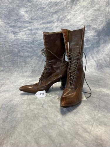 Heeled Brown Leather Boots