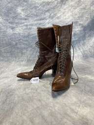 Heeled Brown Leather Boots