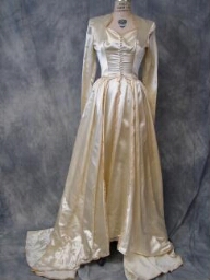 Queen Anne Style Wedding Dress